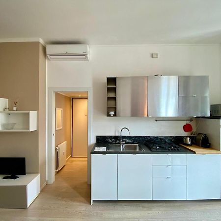 Piazzale Susa Bright Flat Con Veranda Milano Exterior foto