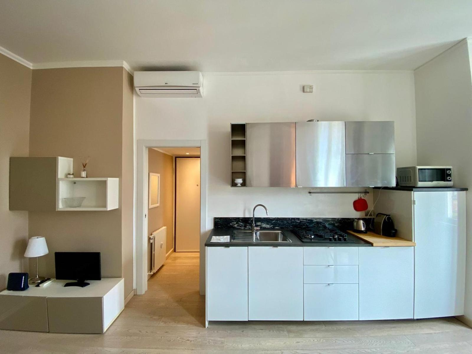 Piazzale Susa Bright Flat Con Veranda Milano Exterior foto