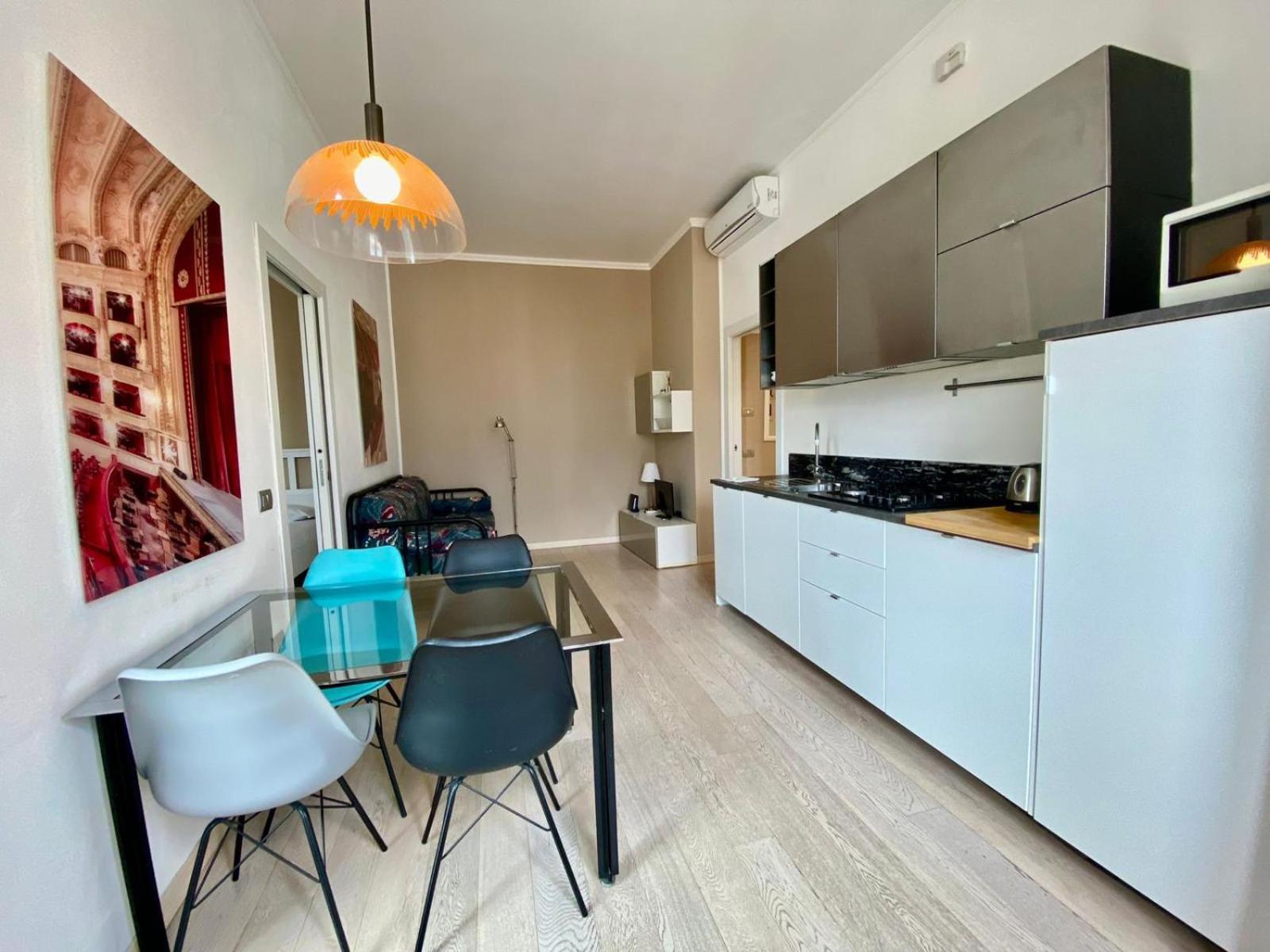 Piazzale Susa Bright Flat Con Veranda Milano Exterior foto