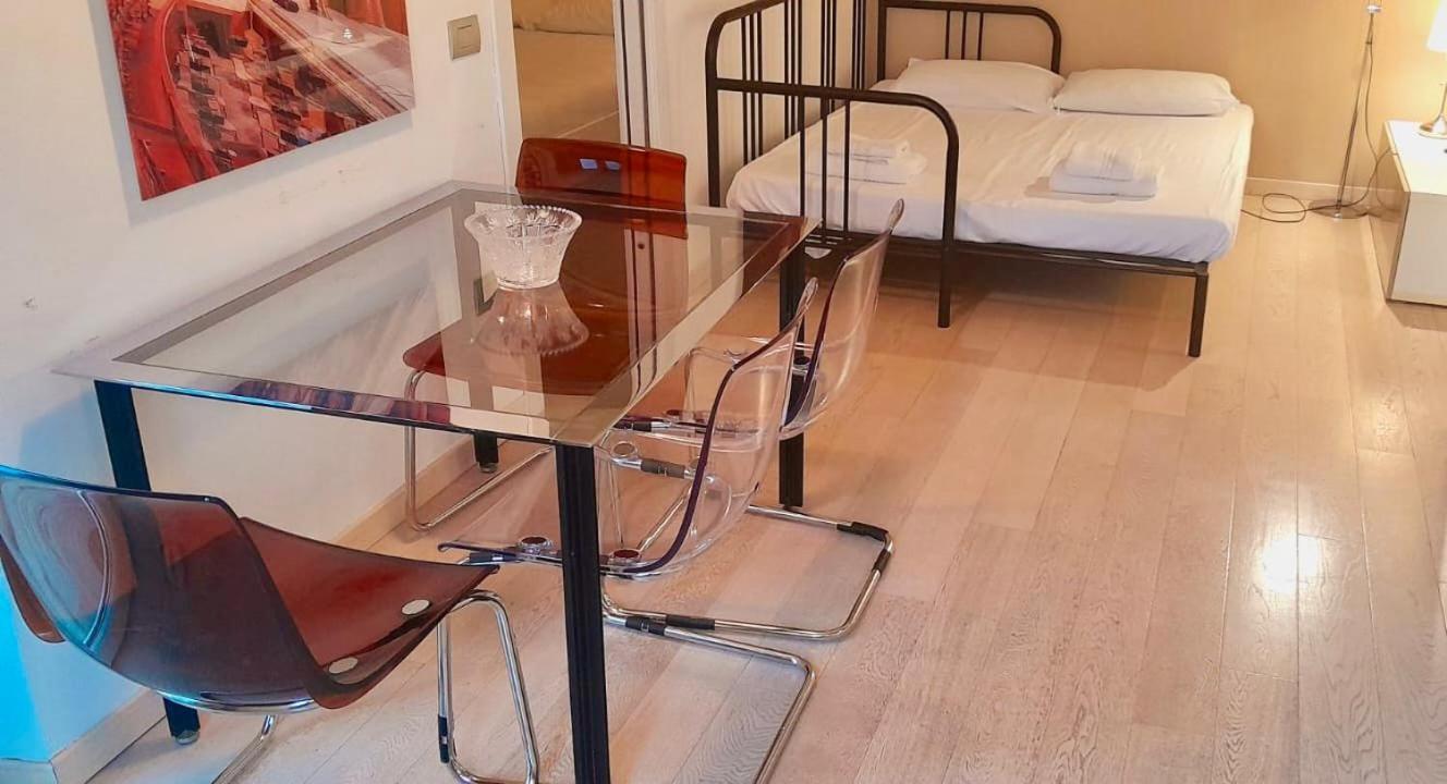 Piazzale Susa Bright Flat Con Veranda Milano Exterior foto